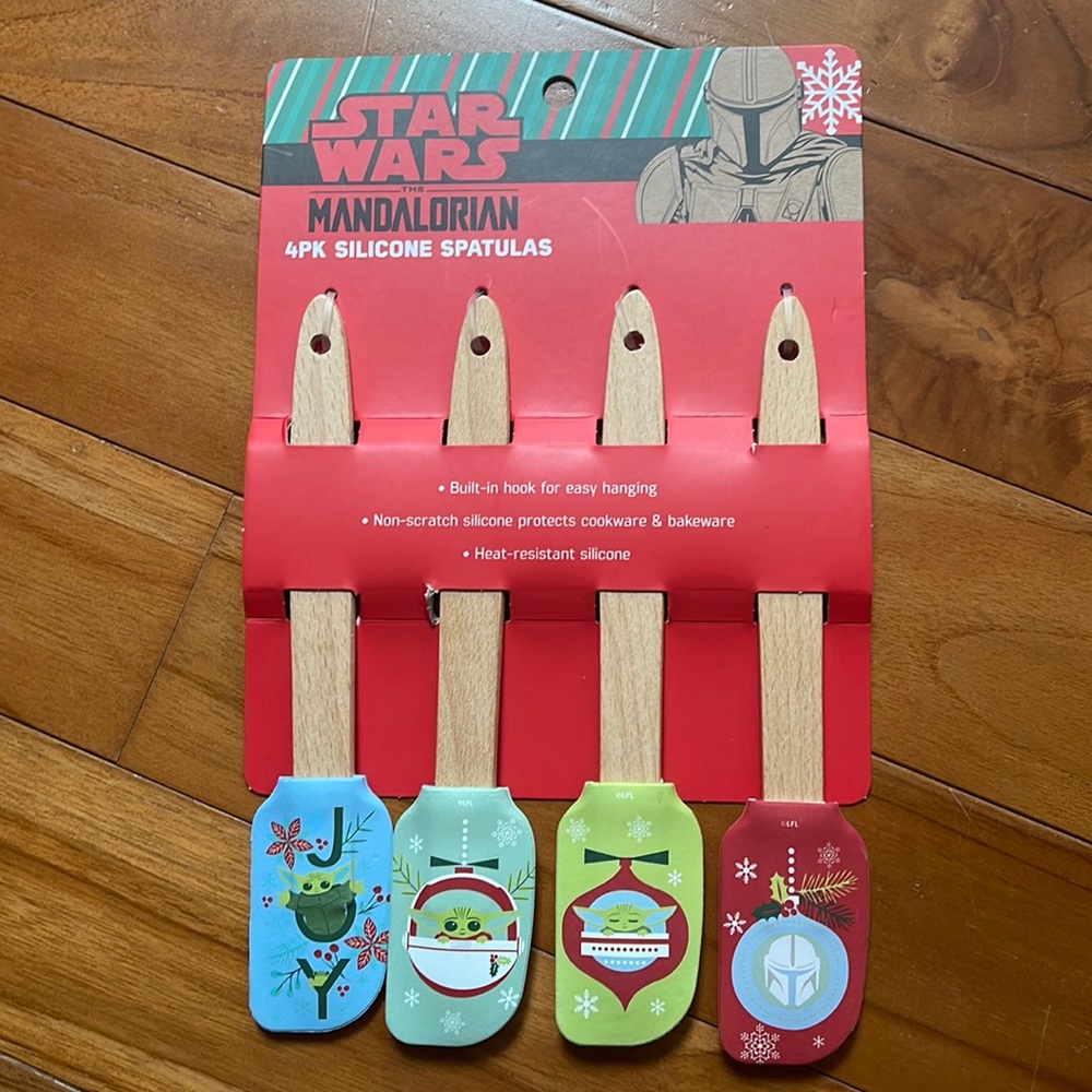 Star Wars Mandalorian silicone spatula set